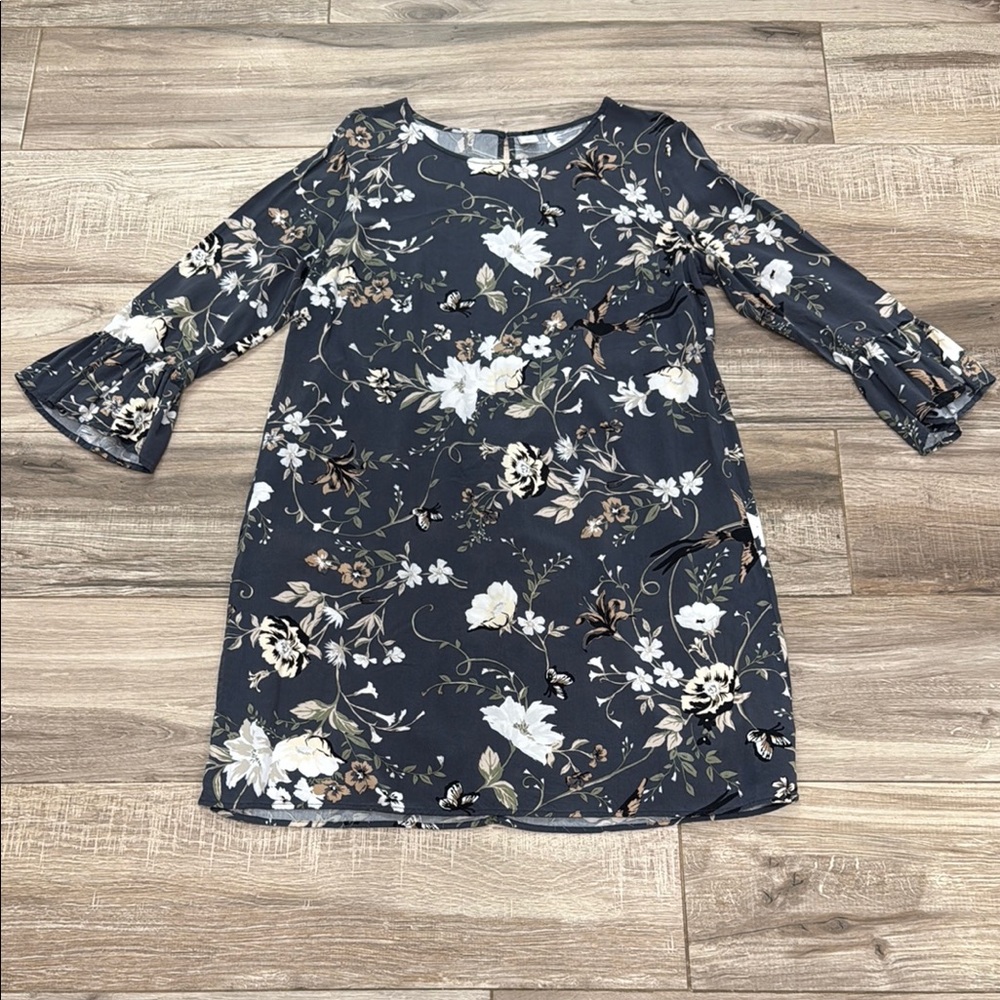Lightweight Floral Dress in Grey & Cream with Butterfly’s